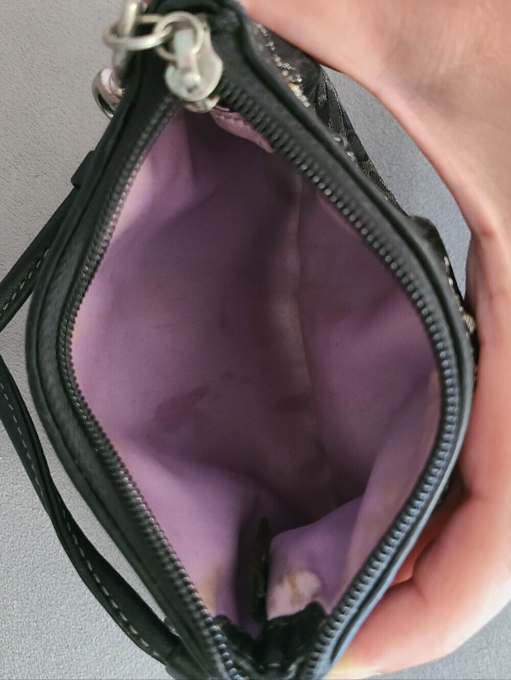 Coach wristlet - Picture 4 of 6